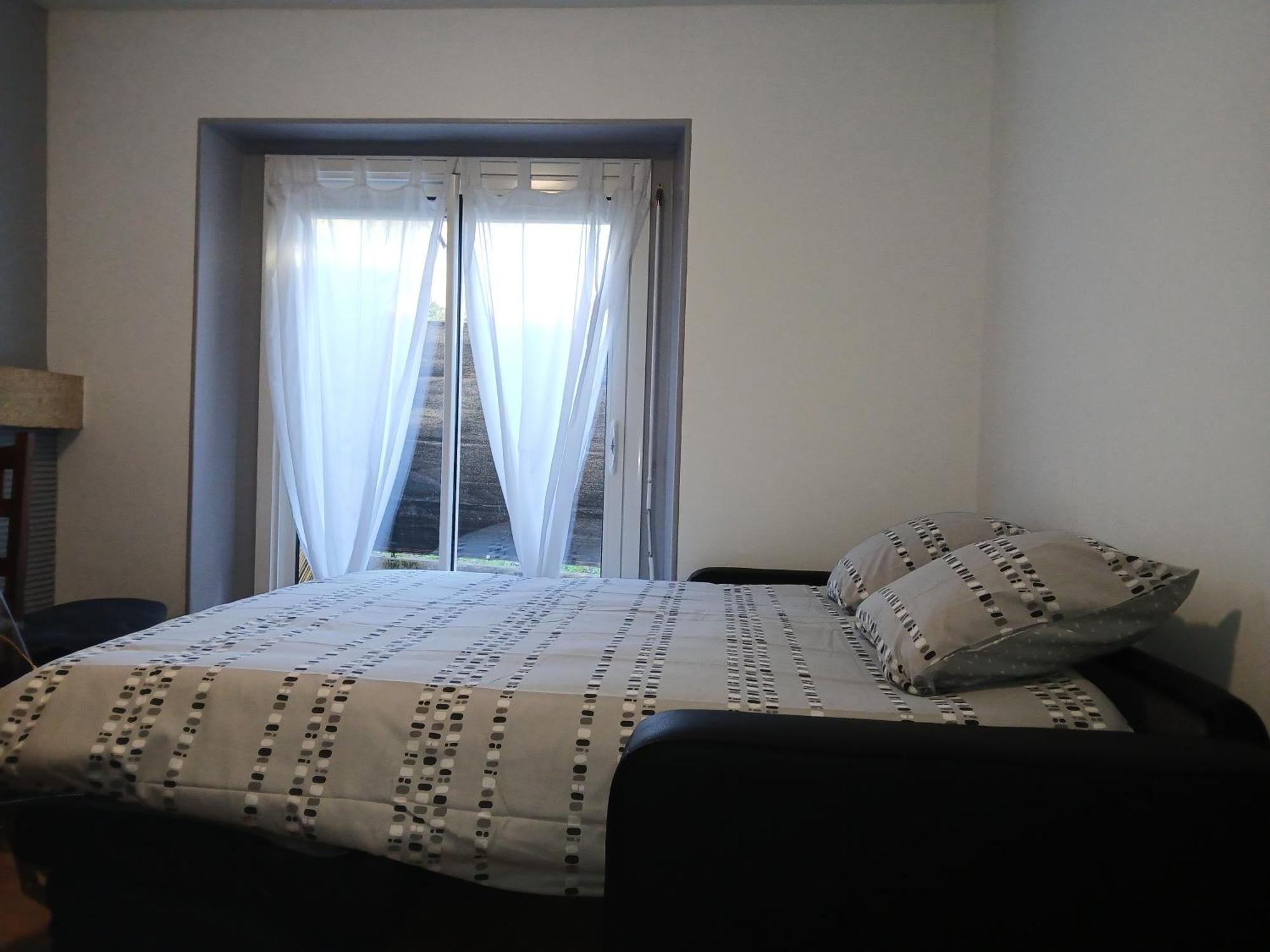 Agreable Appartement De 80M2 Dans Maison Lourdes Luaran gambar
